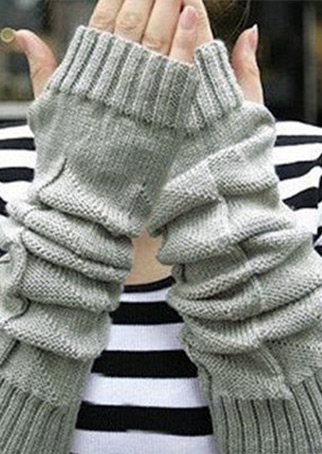 Solid Knitted Fingerless Gloves