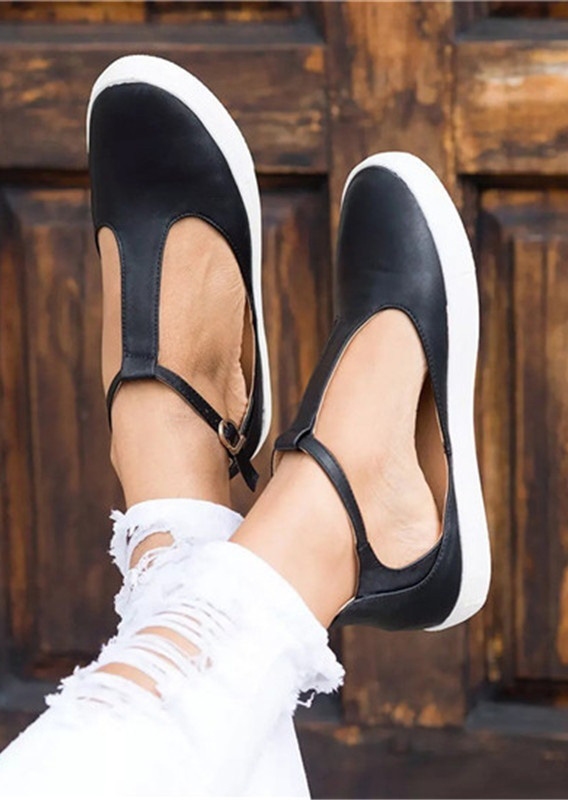 Solid Buckle Strap Round Toe Flats 
