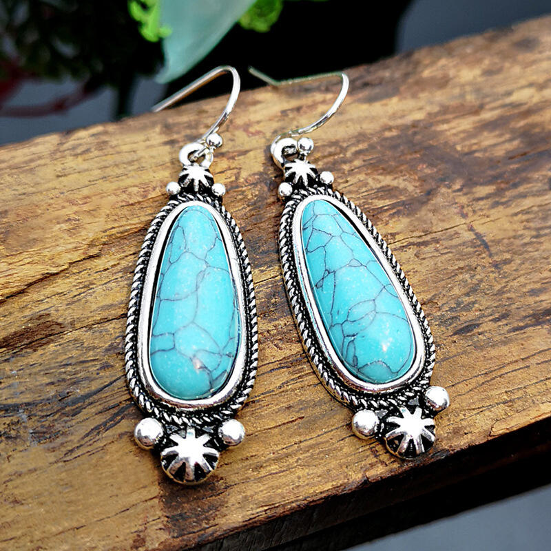 Drop-Shaped Turquoise Vintage Earrings