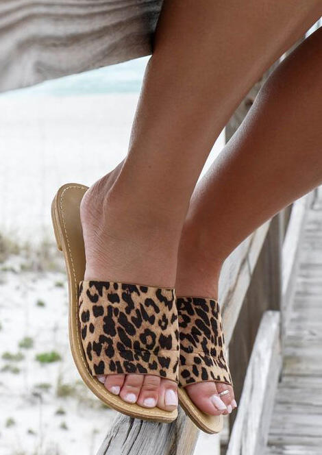 Leopard Slip On Flat Sandals - Bellelily