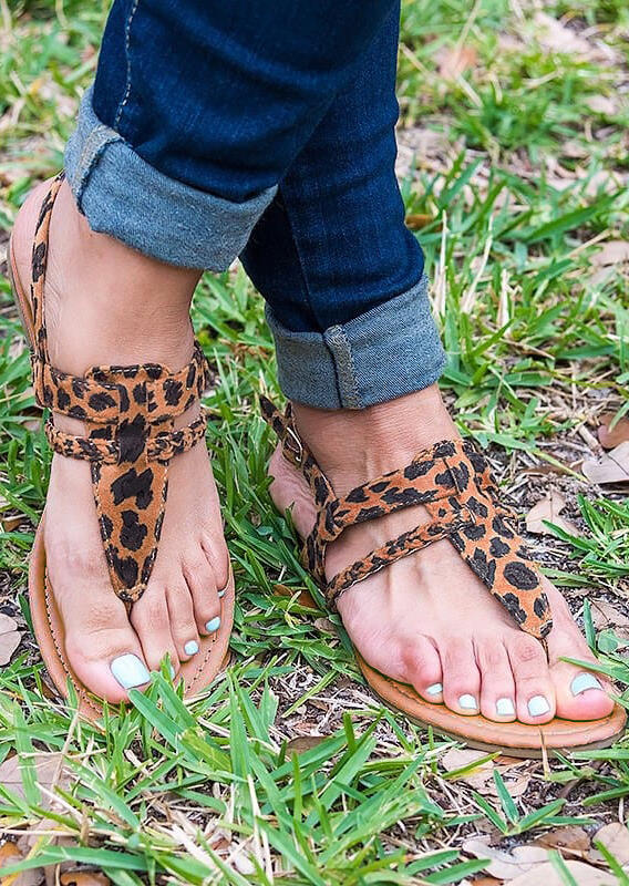 

Summer Leopard Buckle Strap Flat Sandals, 469451