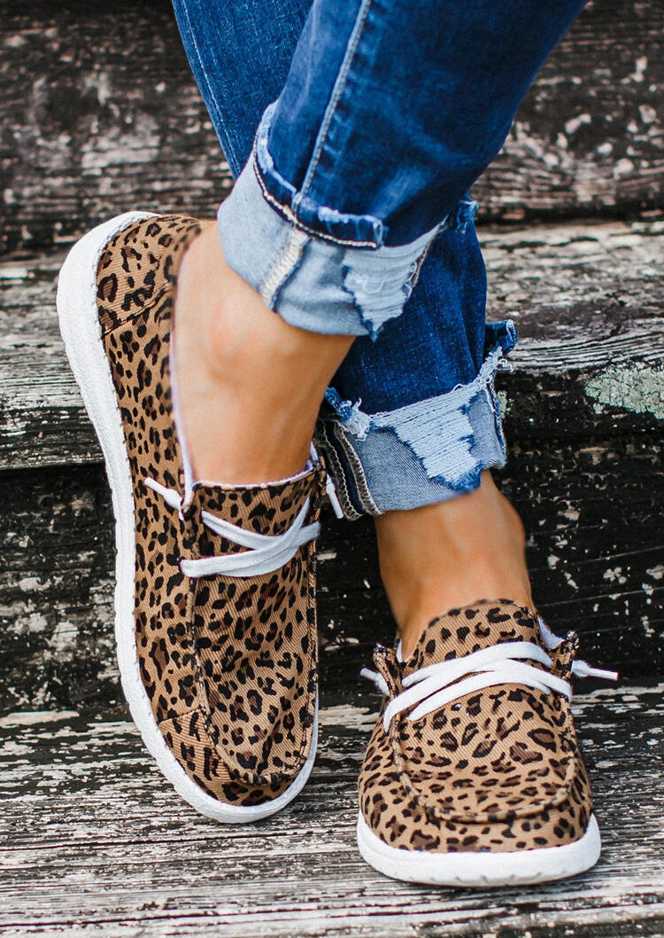 

Leopard Lace Up Round Toe Flat Sneakers, 477979