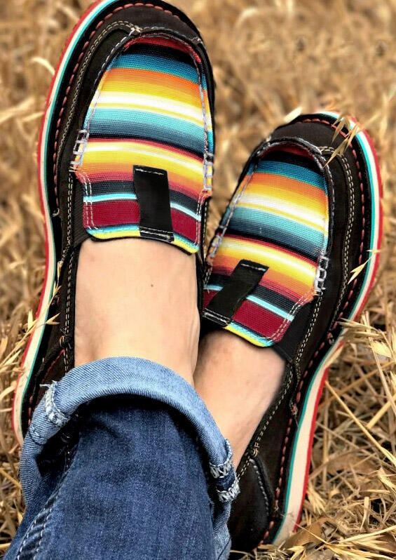 

Serape Striped Splicing Flat Canvas Sneakers - Black, 480950