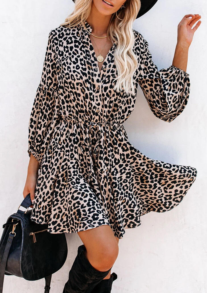 

Leopard Ruffled Elastic Cuff Button Mini Dress, 485863