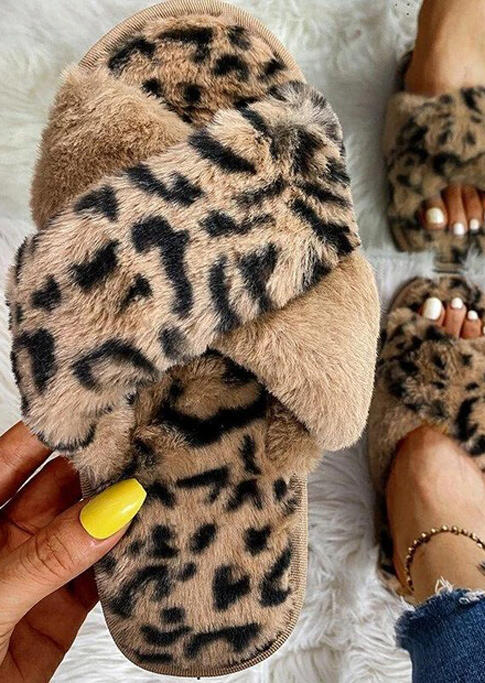 

Leopard Splicing Cross Band Plush Warm Flat Slippers, 487210
