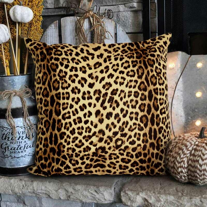 

Western Leopard Velvet Pillowcase without Pillow, 487622
