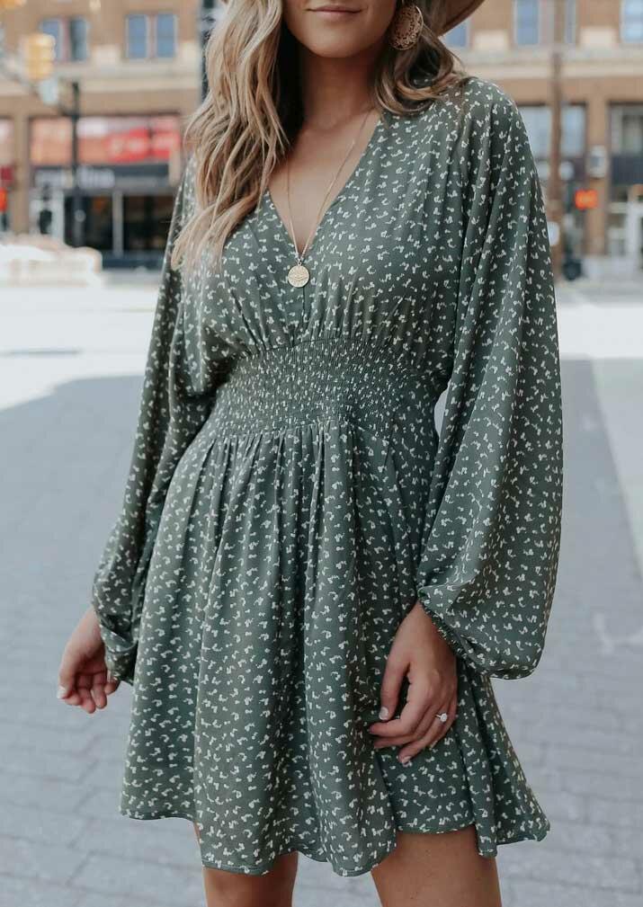 

Elastic Smocked Waist V-Neck Lantern Sleeve Mini Dress - Green, 489770