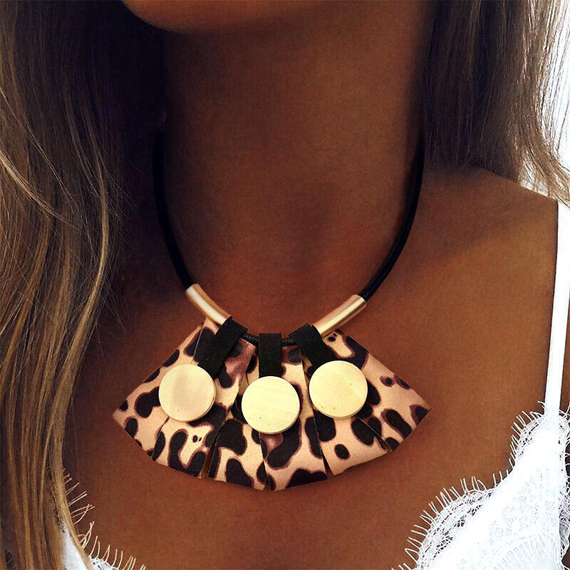 

Leopard Sector Pendant Sweater Chain Necklace, 490017