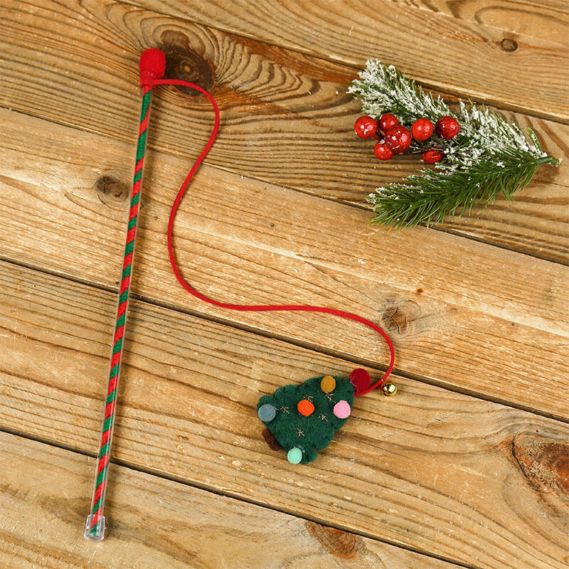 

Christmas Tree Squeaky Cat Wand Interactive Toy, Green, 491166