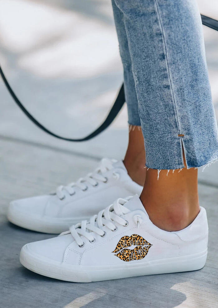 

Leopard Lips Lace Up Round Toe Flat Sneakers - White, 492623