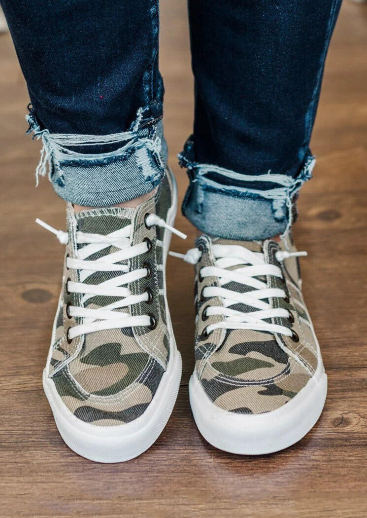 

Camouflage Lace Up Flat Canvas Sneakers, 493709