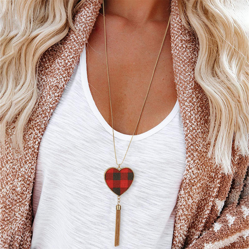 

Valentine Plaid Heart Sweater Chain Necklace, Red, 495577