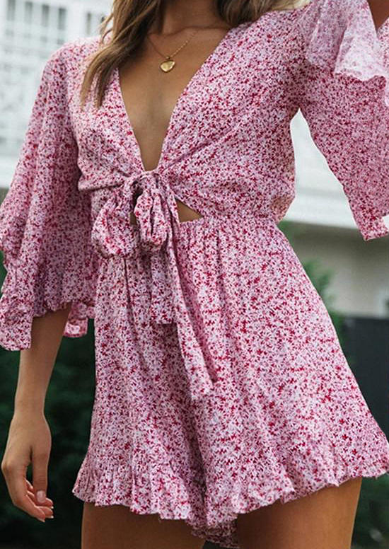 

Floral Ruffled Tie Hollow Out Flare Sleeve V-Neck Romper - Red, 498452