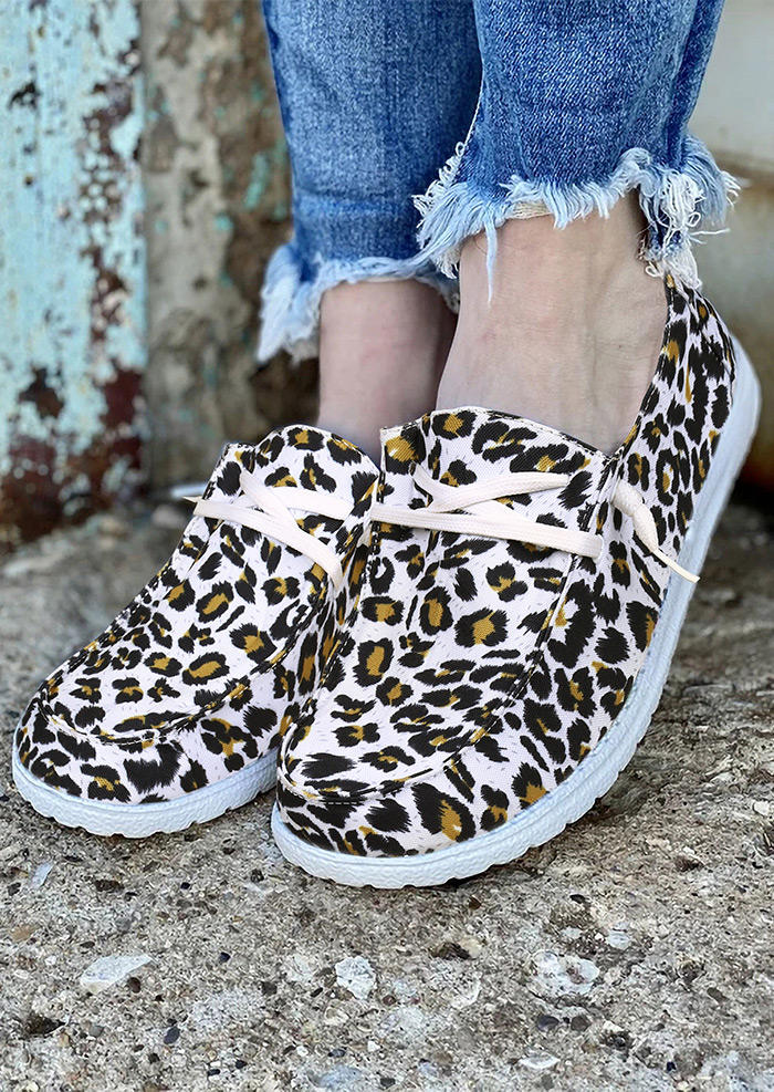 

Leopard Lace Up Round Toe Flat Sneakers, 501680
