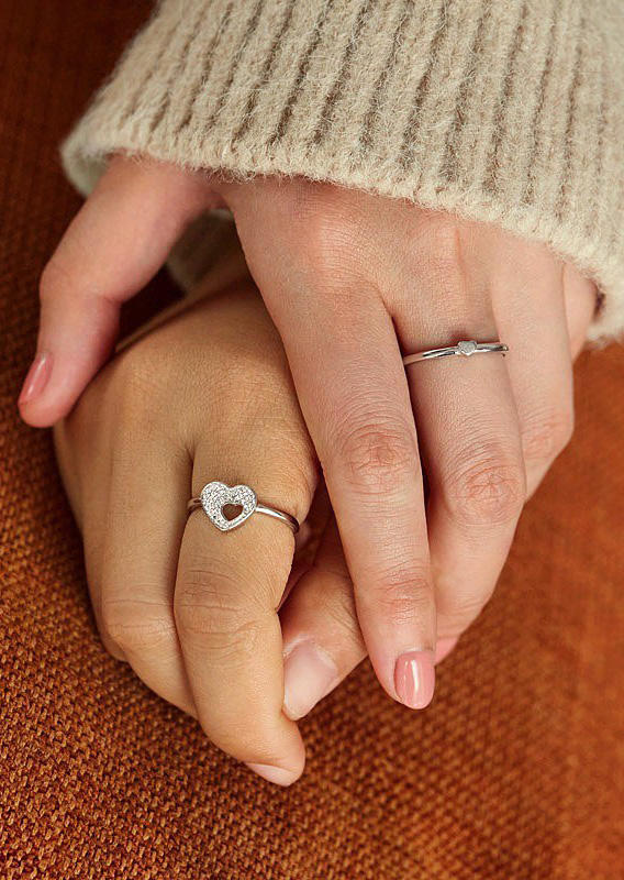 

2Pcs Mom & Daughter Hollow Out Heart Matching Rings, Silver, 494224