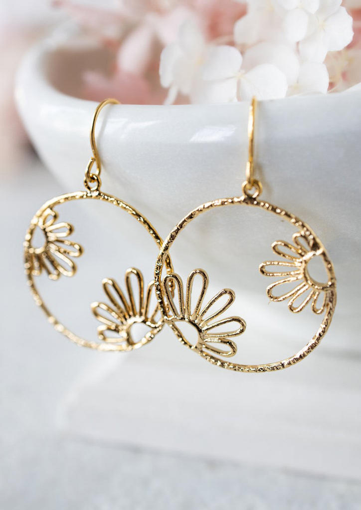 

Simple Circle Daisy Hook Earrings, Gold, 505864