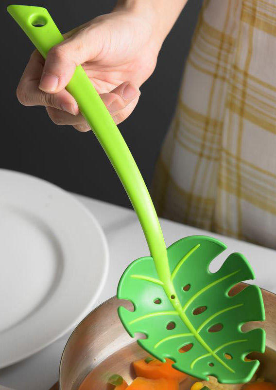 

Monstera Leaf Slotted Spoon with Long Handle, Green, 502678