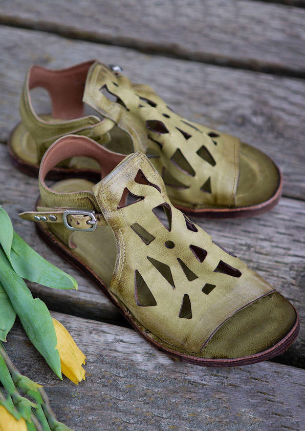 

Hollow Out Buckle Peep Toe Sandals - Green, 507361