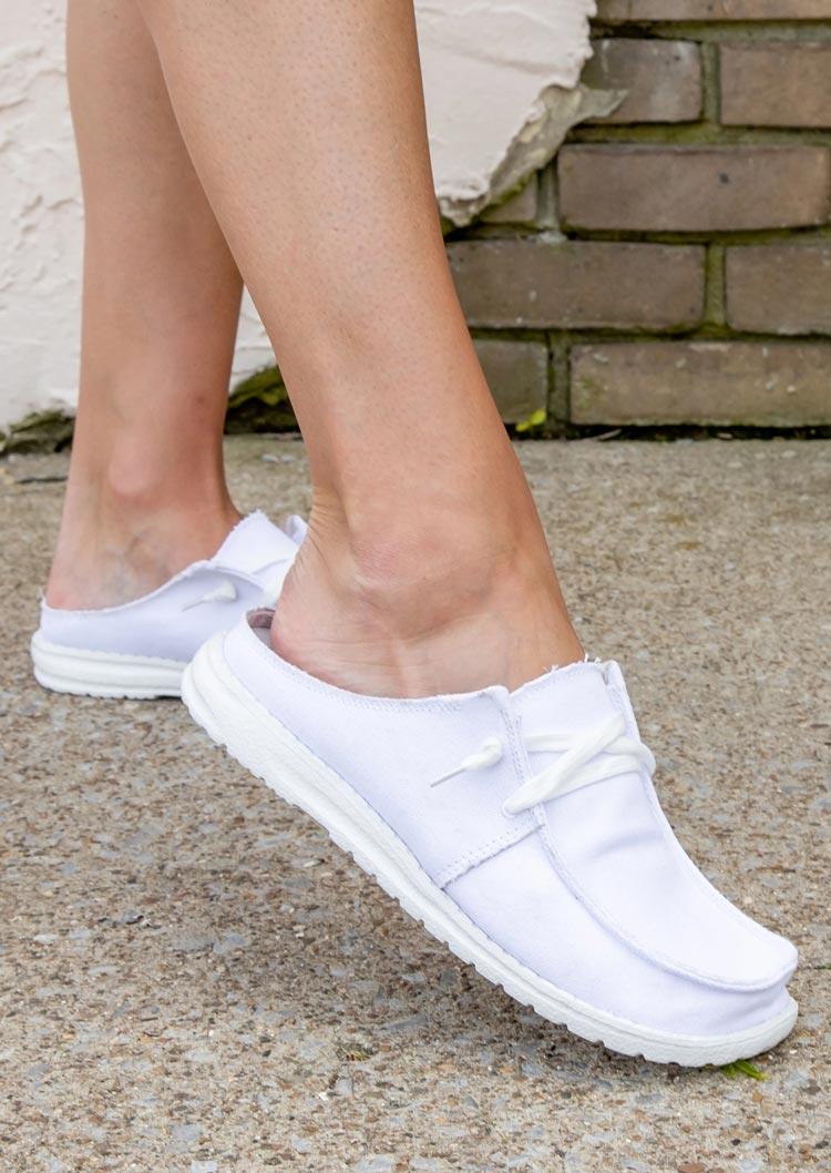 slip on round toe flat canvas sneakers