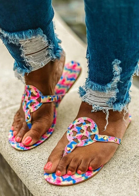 

Tie Dye Rivet Hollow Out Flat Flip Flop Slippers, Multicolor, 509200
