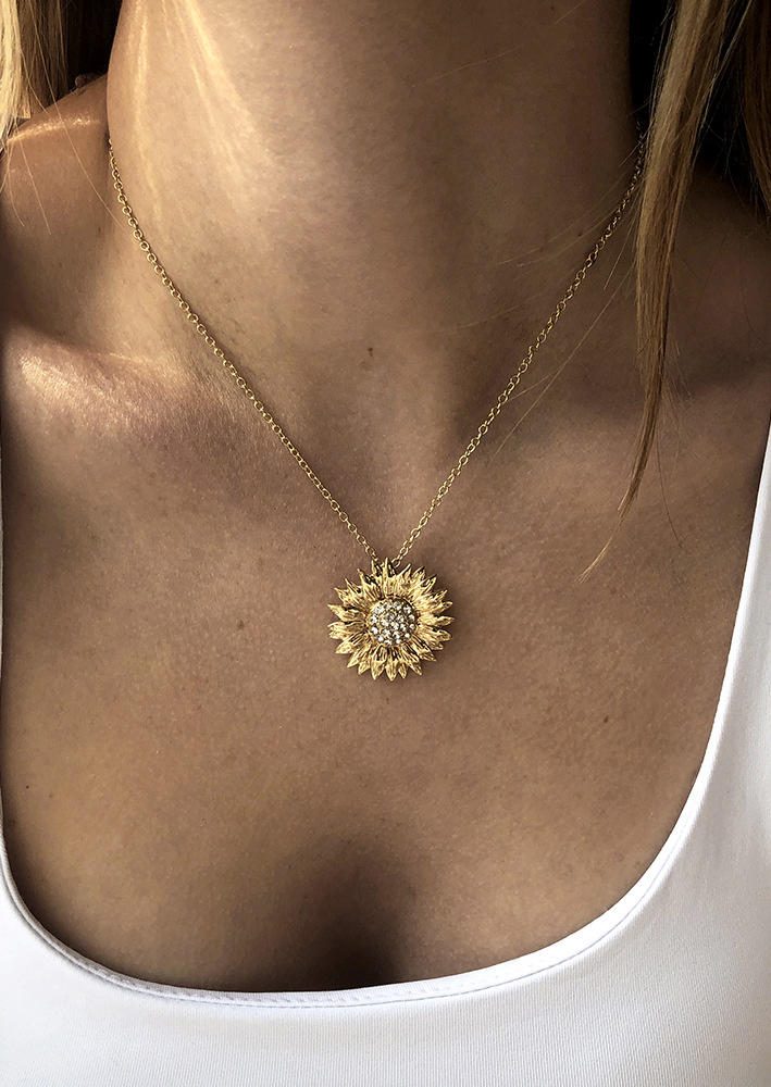 

Rhinestone Sunflower Alloy Pendant Necklace - Gold, 509379