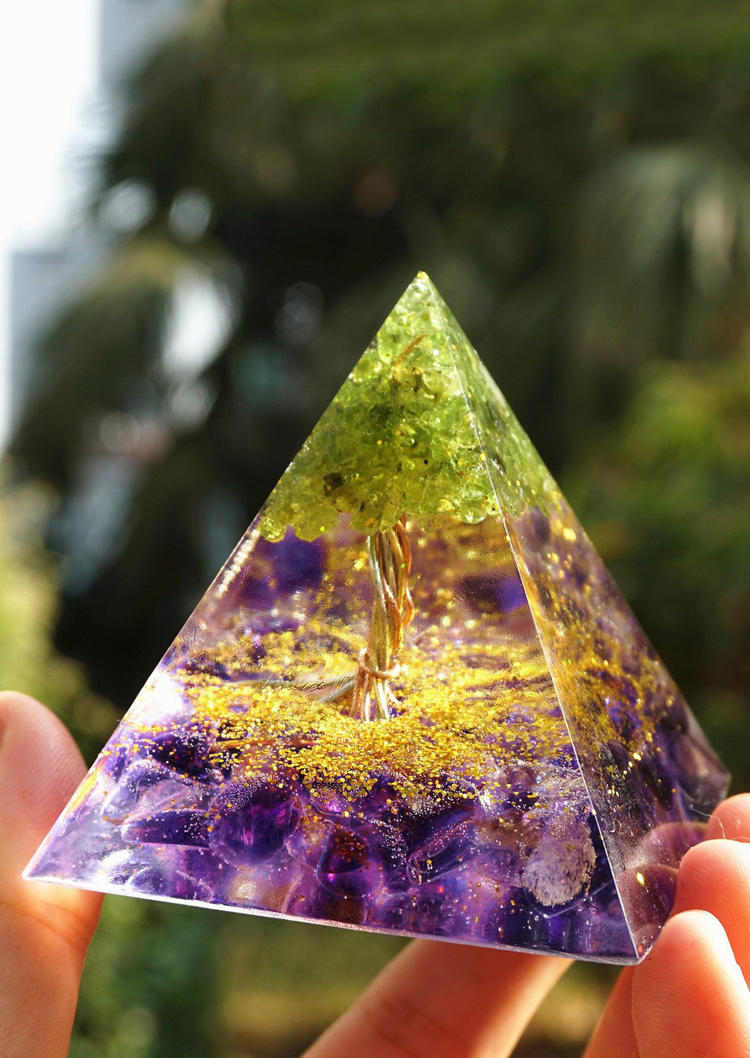 

Om Amethyst Crystals Pyramid, Purple;cyan, 512185