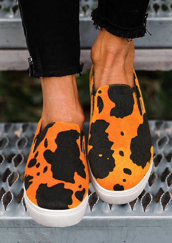 

Women's Cow Slip On Round Toe Flat Sneakers - Orange, 514195
