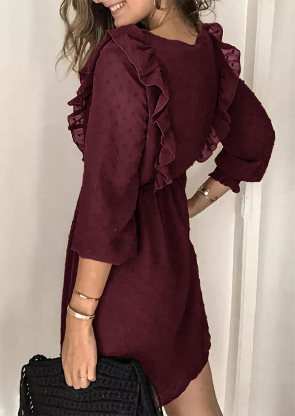 Kaufen Ruffled Button Elastic Cuff Mini Dress - Burgundy. Bild