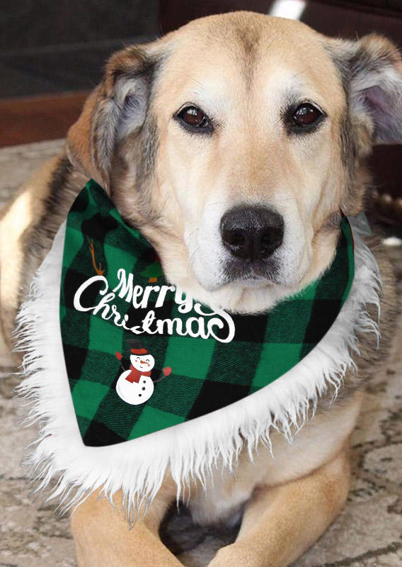 

Merry Christmas Reindeer Snowman Plaid Triangle Scarf, Green, 520315
