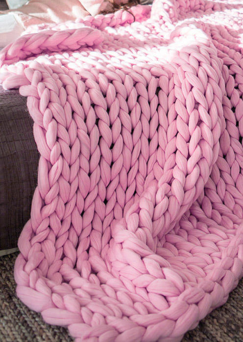 

Comfortable Warm Braid Hollow Out Blanket - Pink, 521804