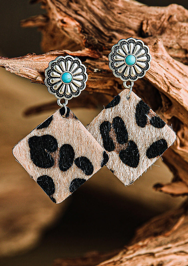 

Leopard Turquoise Floral Stud Earrings, Multicolor, 522075