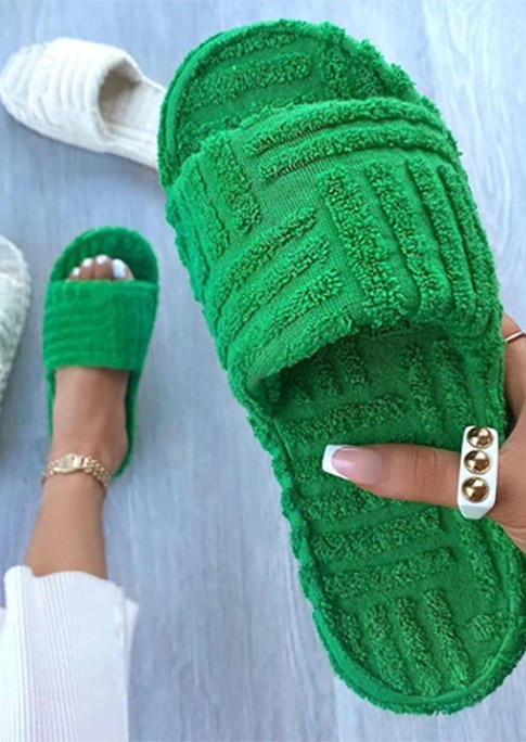 

Warm Plush Slip On Slippers - Green, 523599