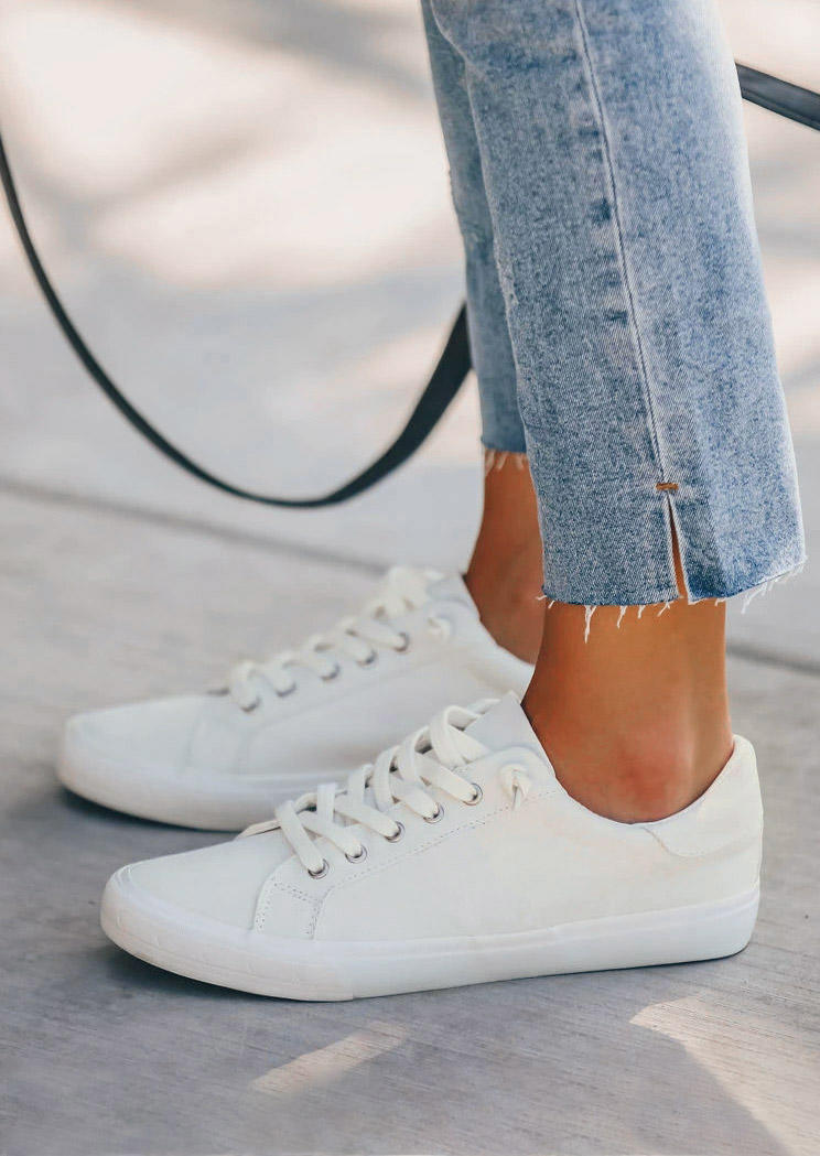 Lace Up Round Toe Flat Sneakers - White