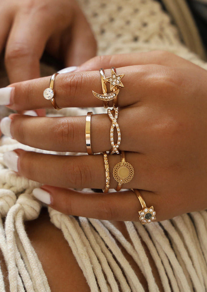 

8Pcs Rhinestone Moon Star Hollow Out Ring Set, Gold, 530935