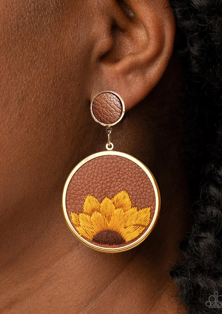 

Sunflower Round PU Leather Stud Earrings, Brown, 531938