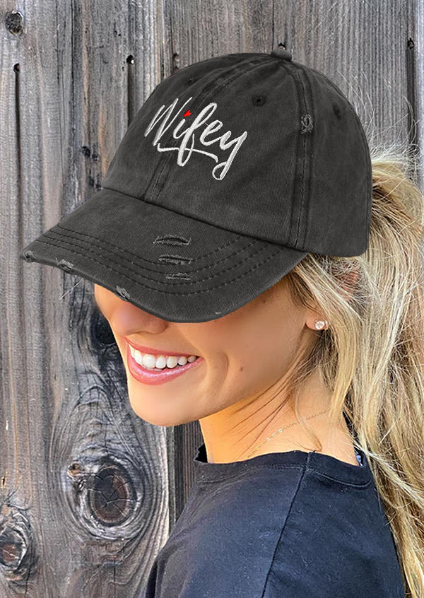 

Wifey Heart Frayed Baseball Cap, Dark grey, 533428