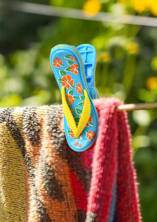 

Slipper Shape Beach Towel Clip, Blue, 536024