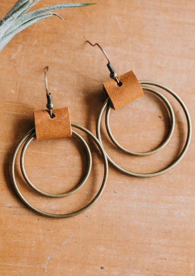 Vintage Circle Leather Alloy Earrings