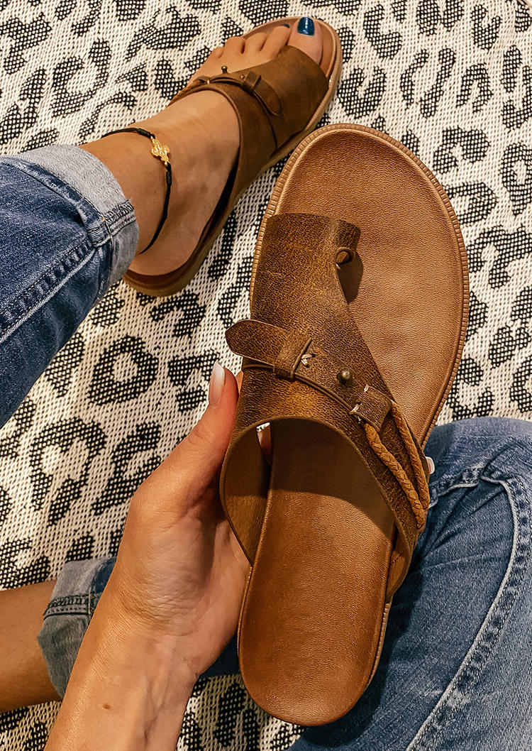 Summer Toe Ring Flat Slippers - Brown