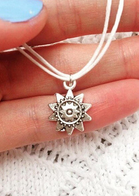 

Simple Double-Layered Sunflower Choker Necklace, White, SCM002324