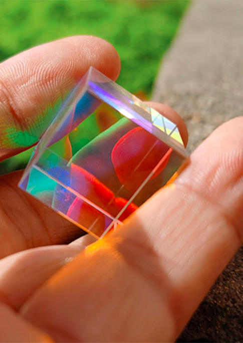 

Optical Magic Glass Prism Cube, Multicolor, SCM001899