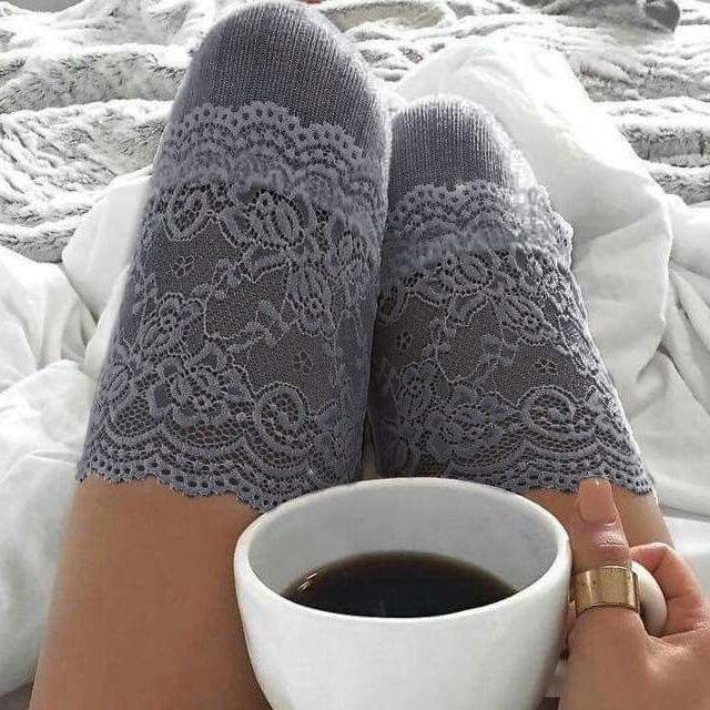 Lace Splicing Over Knee Long Socks