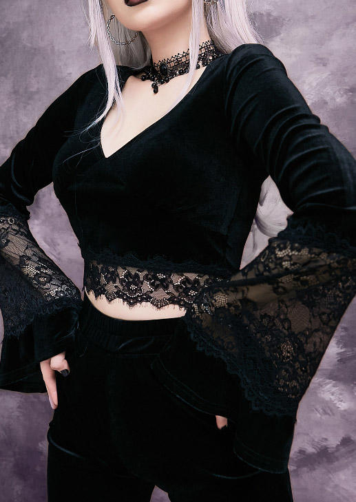 

Halloween Lace Splicing Gothic Flare Sleeve Crop Top without Choker - Black, SCM006893