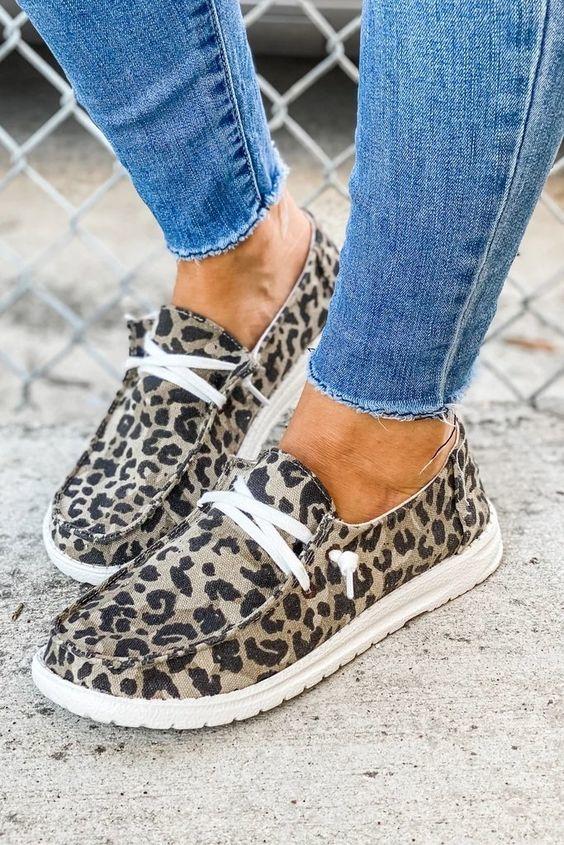 Leopard Lace Up Round Toe Flat Sneakers