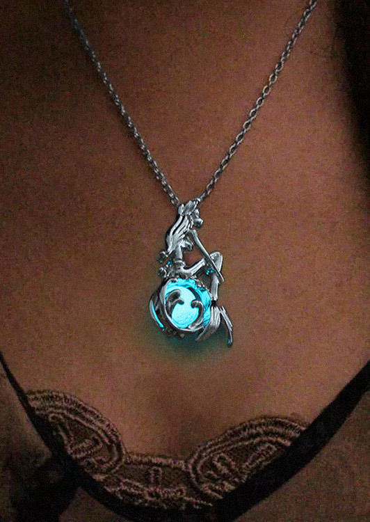 Hollow Out Pendant Alloy Necklace - Cyan
