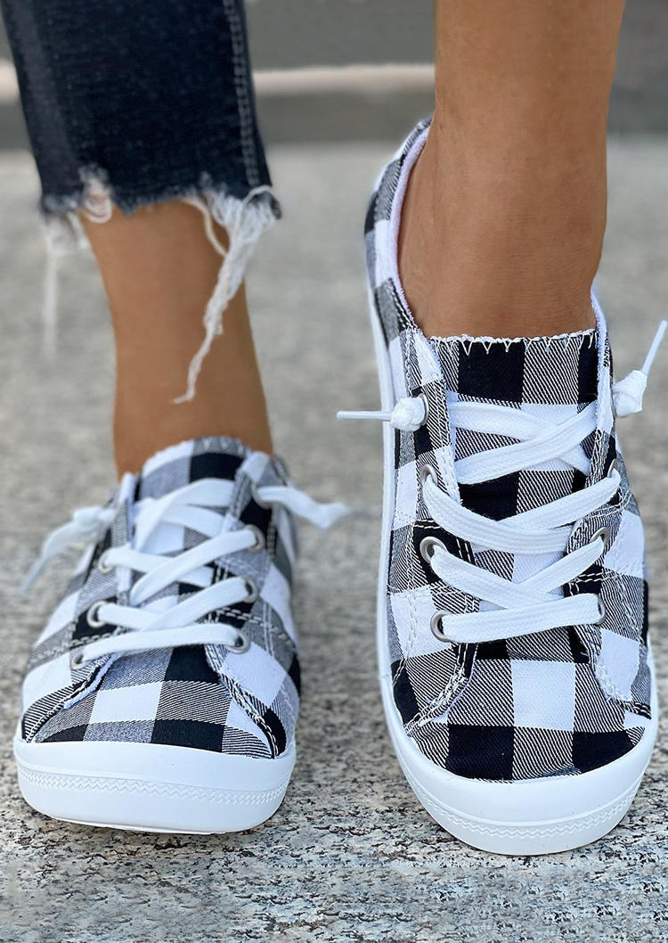 

Plaid Slip On Round Toe Flat Sneakers, Black, SCM009412