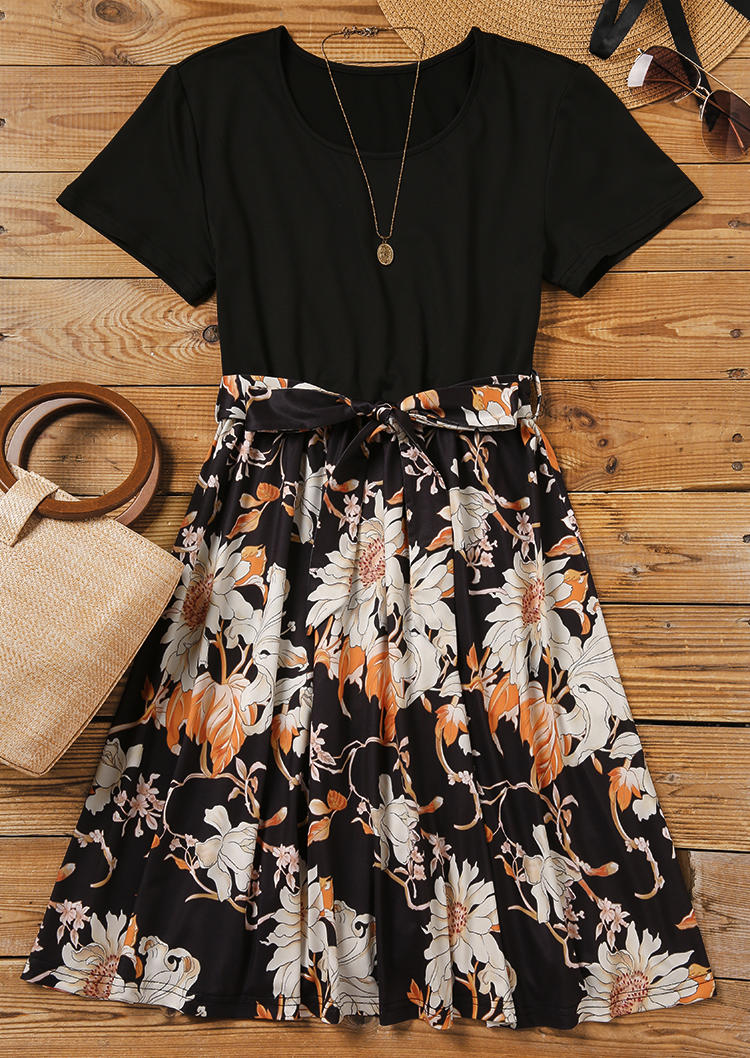 Floral O-Neck Mini Dress With Belt