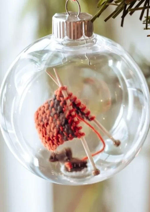 Knit Gift Hanging Ornament