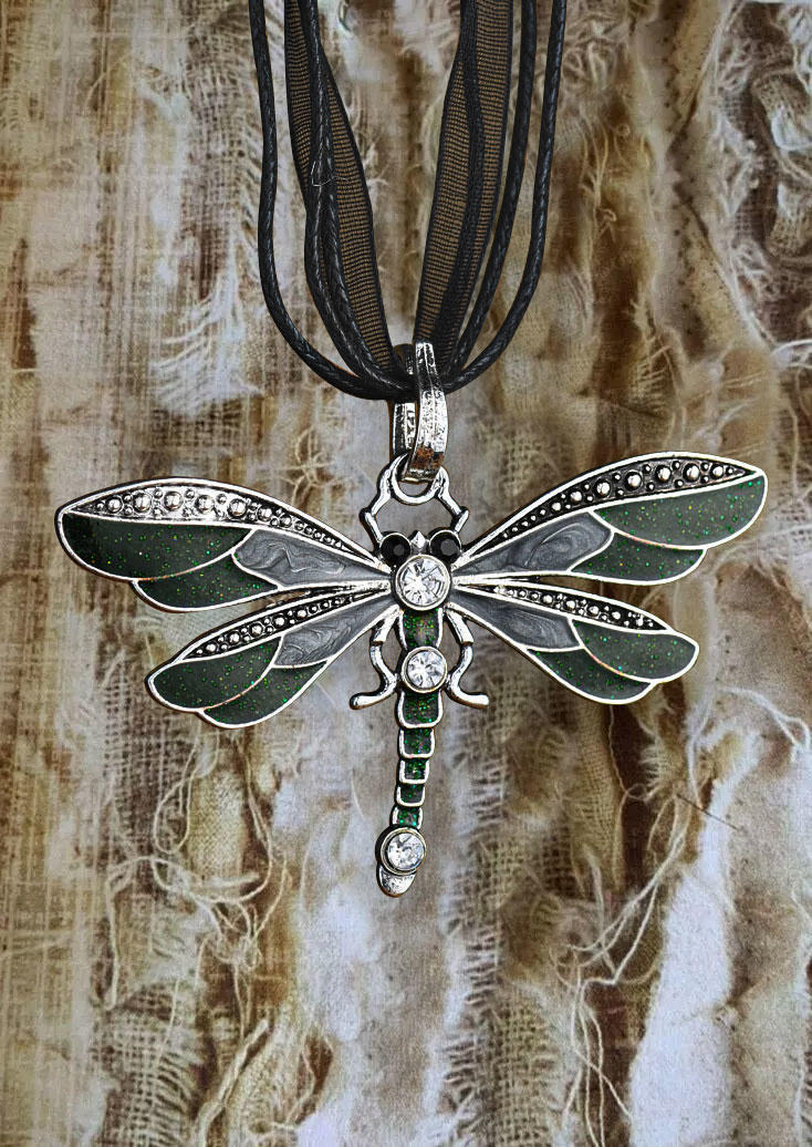 

Butterfly Pendant Alloy Necklace, Black, SCM012420