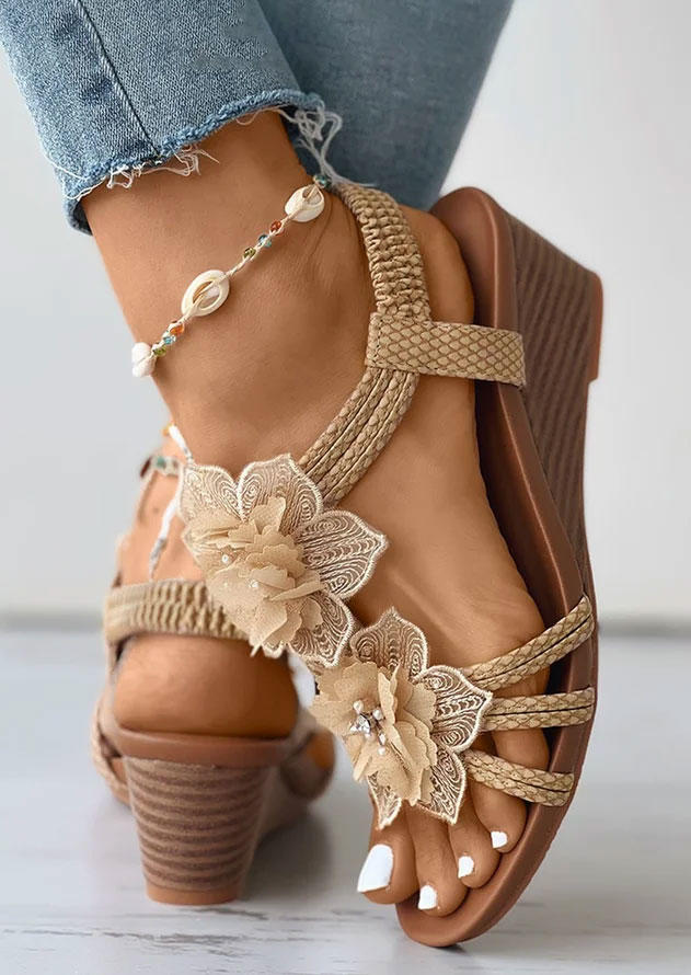 Bohemian Floral Hollow Out Wedge Sandals - Apricot
